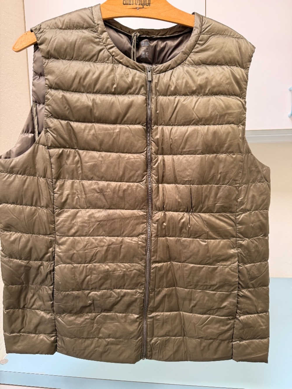 Uniqlo UltraLight Down Vest (Olive, Sz XL)